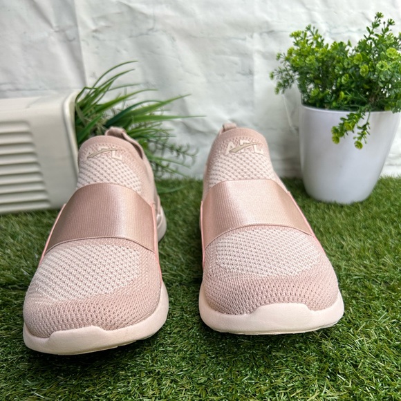 APL Athletic Propulsion Labs APL Lululemon womens size  9.5 Rose Dust/ Nude - Picture 12 of 17